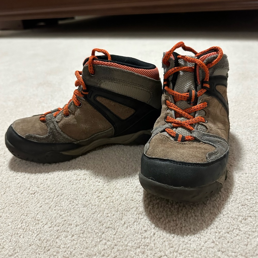 Hi tec hiking boots